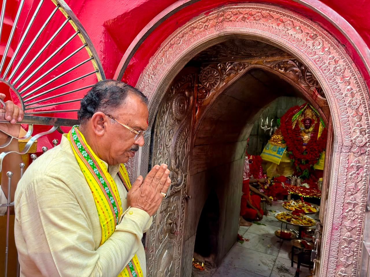 विधानसभाध्यक्ष वासुदेव देवनानी ने त्रिपुरा प्रवास के दौरान  त्रिपुरा सुंदरी मंदिर के किये दर्शन