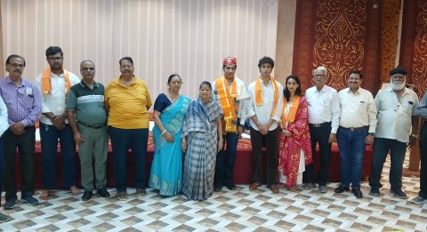 Ghazal Maestro Dr. Devendra Hiran Enthralls Muskaan Club Audience