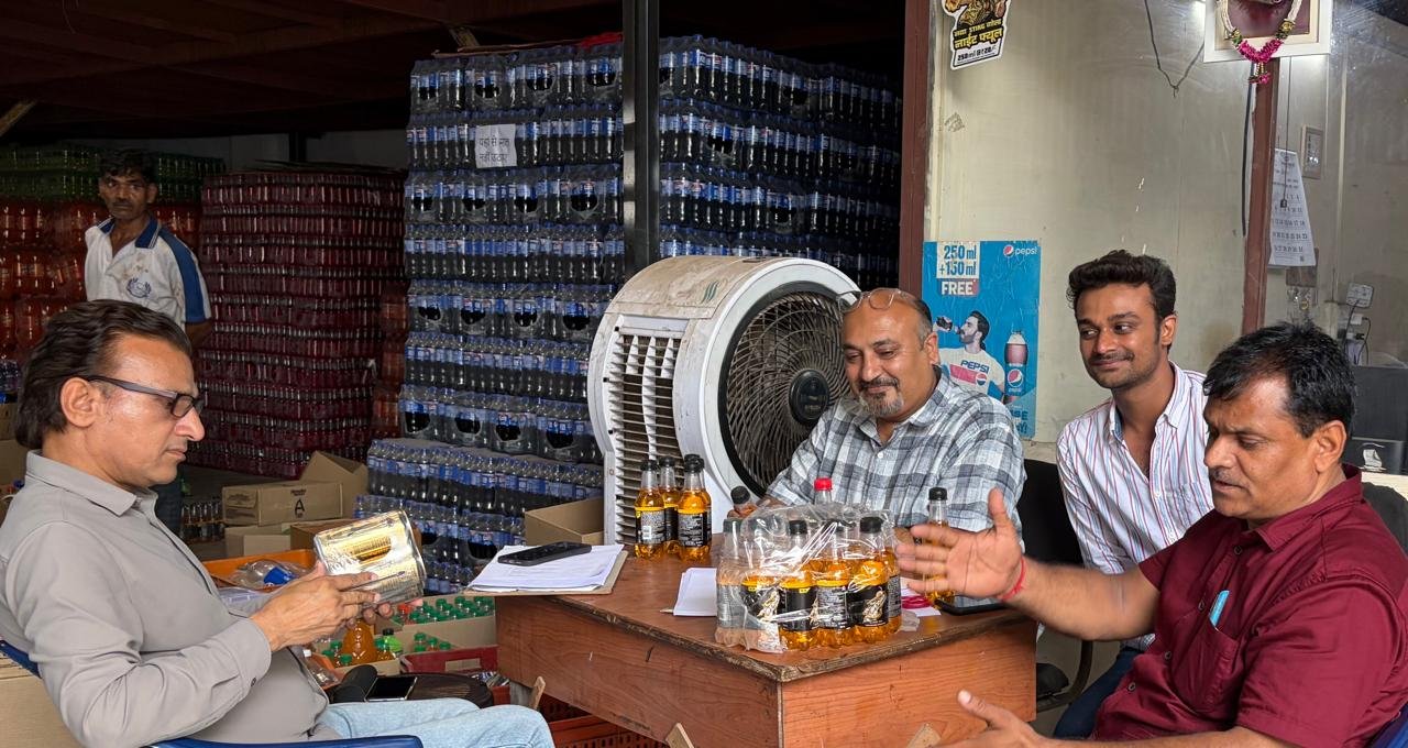 कोटा में बड़ी कार्रवाई: 13,410 स्टिंग व एनर्जी ड्रिंक की बोतलें-कैन सीज