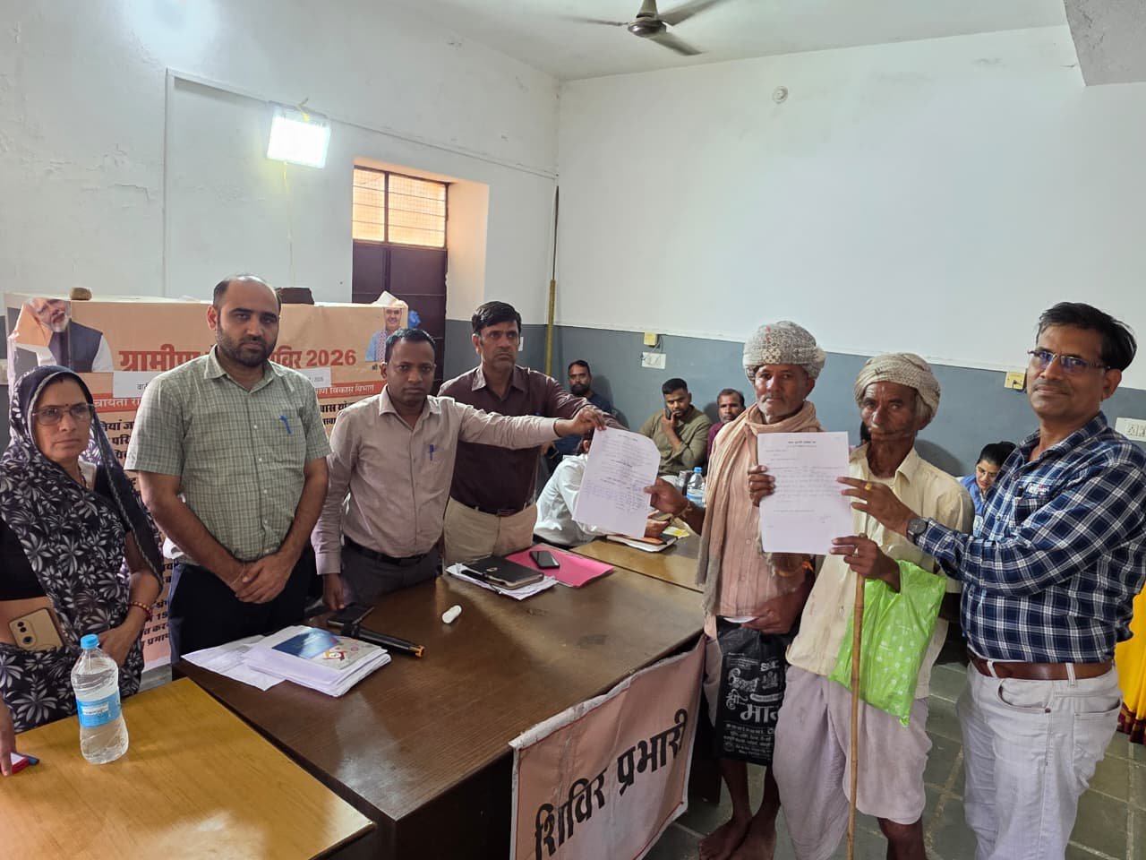 ग्रामीण सेवा शिविर बना वरदानः वर्षों पुरानी राजस्व त्रुटि हुई दूर