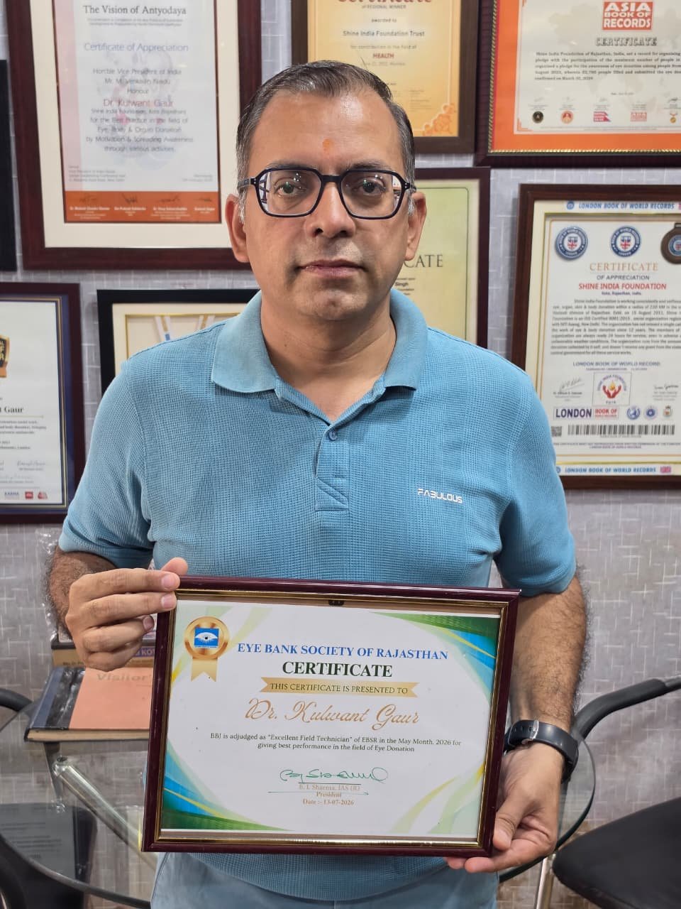 नेत्रदान के क्षेत्र में उत्कृष्ट सेवाओं के लिए डॉ. कुलवंत गौड़ जयपुर में सम्मानित