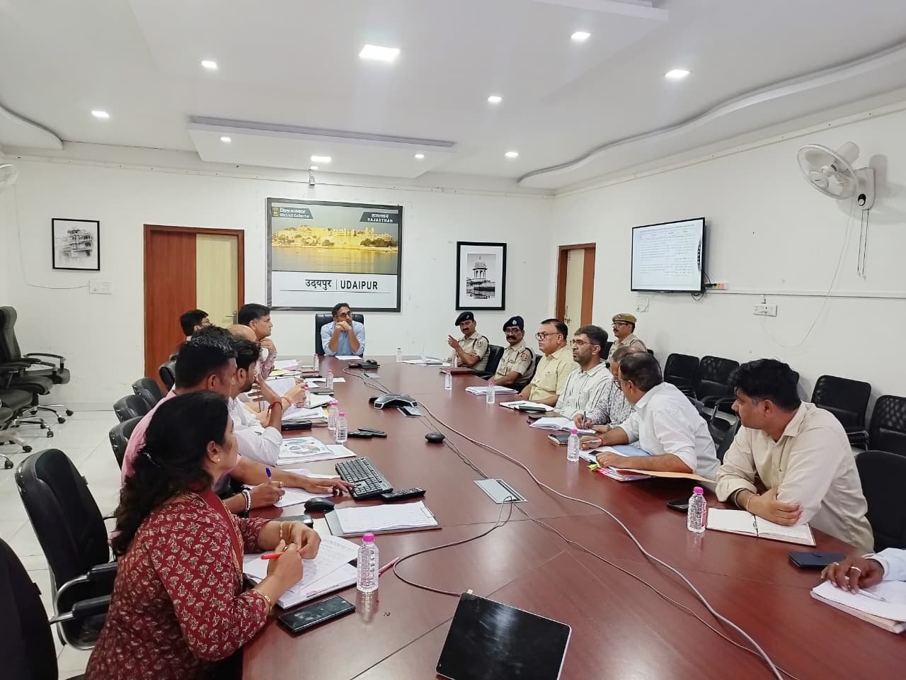 सड़क सुरक्षा हेतु गंभीर और संवेदनशील जिला प्रशासन