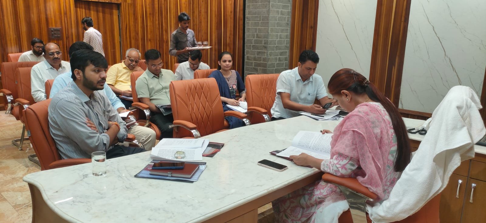 घुमन्तु एवं अर्द्ध घुमन्तु परिवारों को बिलिया में लाॅटरी से होगा आवासों का आवंटन