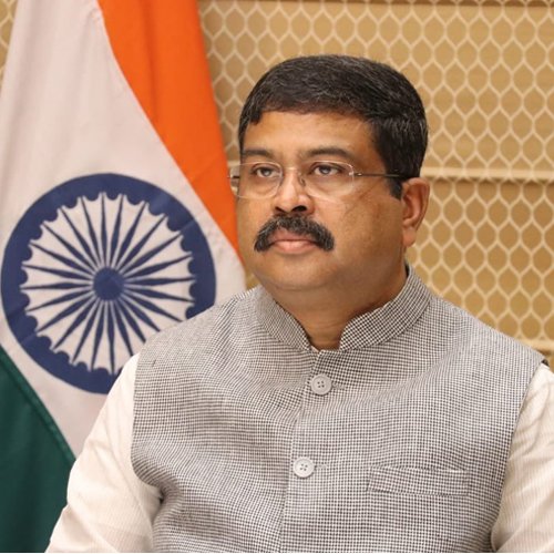 धर्मेंद्र प्रधान का इस्तीफा :समय की नाजुकता समझते हुए प्रधानमंत्री नरेन्द्र मोदी का सख्त कदम 