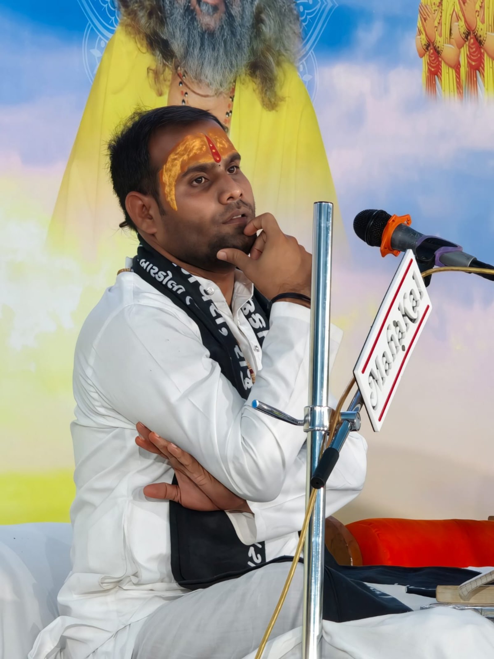 क्यों इतना इतराए रे ओ माटी के पुतले...