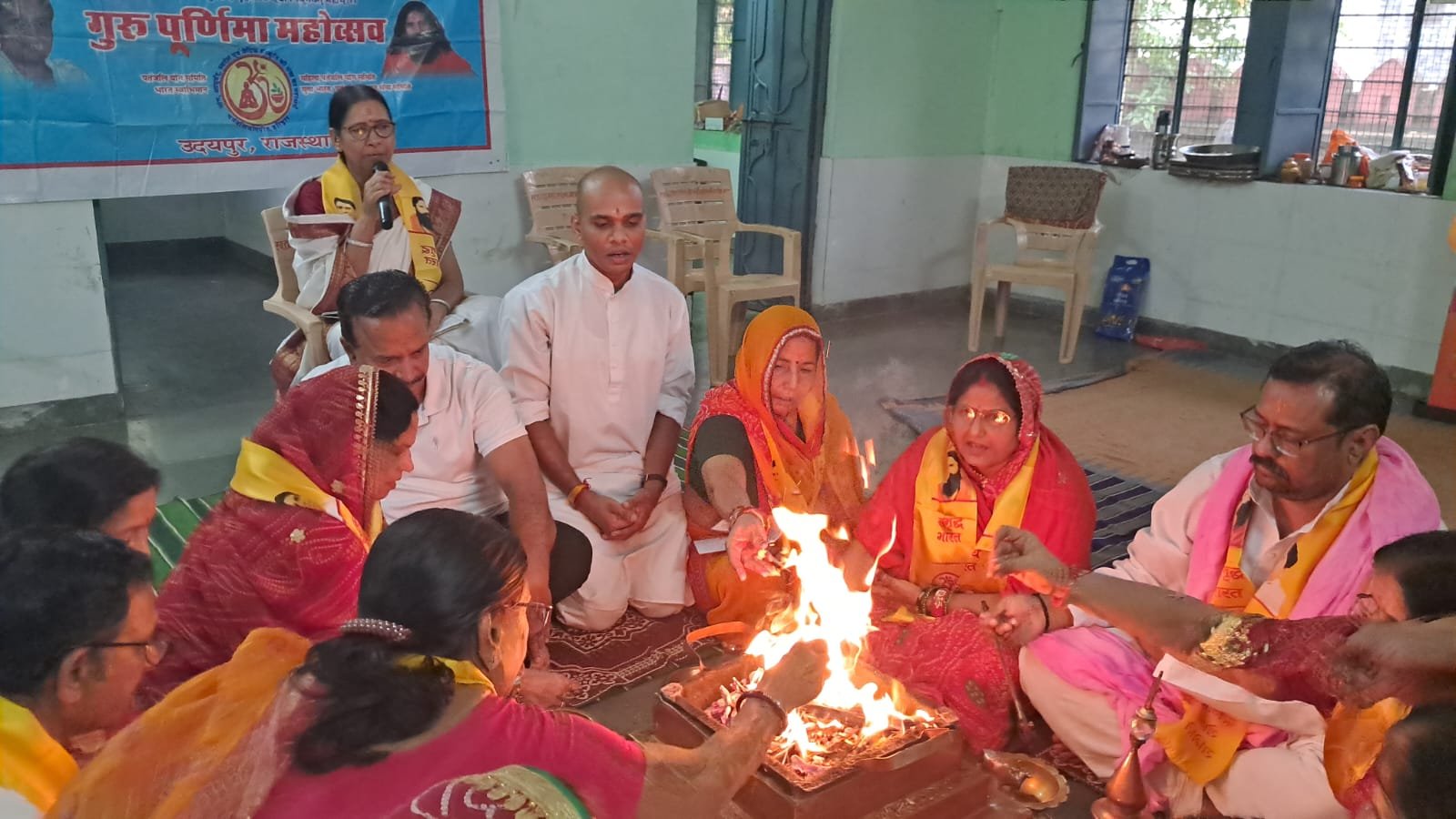 यज्ञ एवं योग के साथ गुरु पूर्णिमा पर्व हर्षोल्लास से मनाया गया