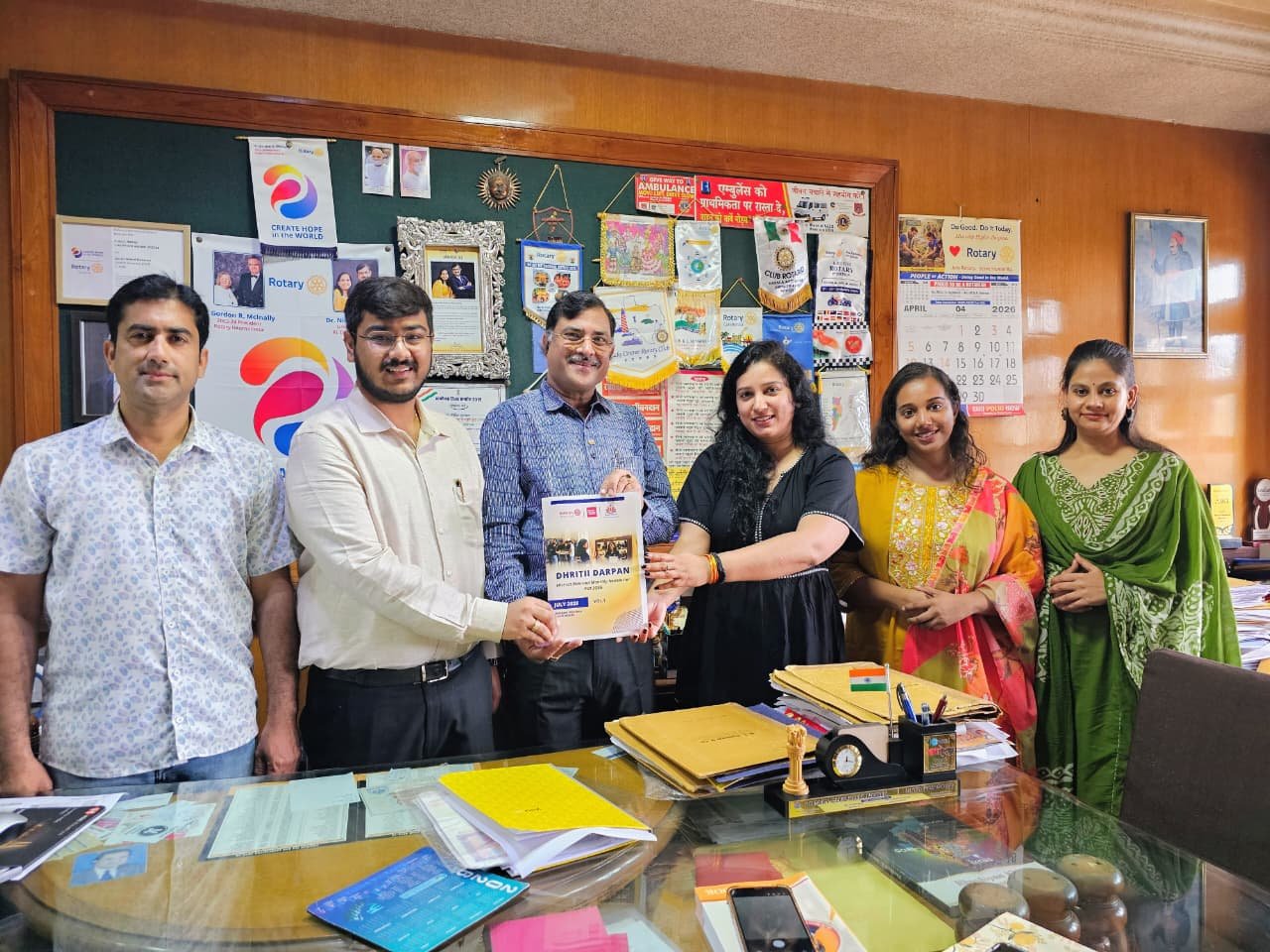 रोटरैक्ट डिस्ट्रिक्ट 3056 की पहली मासिक बुलेटिन ‘धृति दर्पण’ का विमोचन