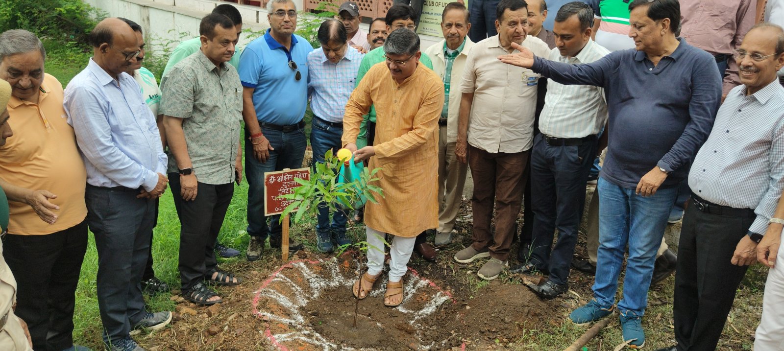 शिल्पग्राम में 250 पौधों का रोपण