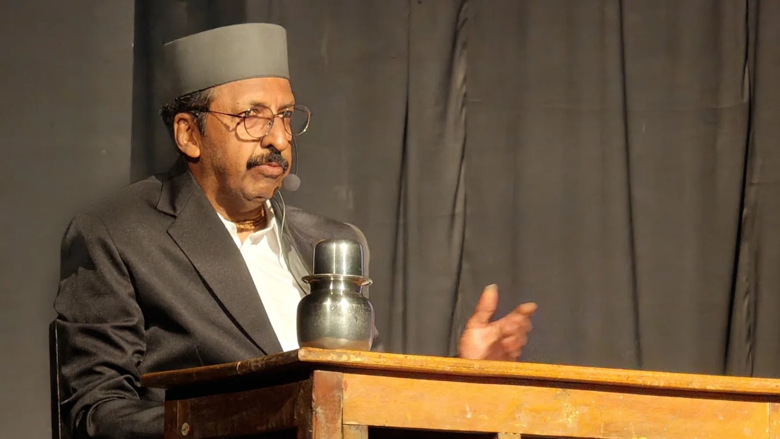शिल्पग्राम में गूंजा स्वातंत्र्य का स्वर : ‘मैं भी वीर सावरकर – अंश मात्र’ ने किया इतिहास से साक्षात्कार
