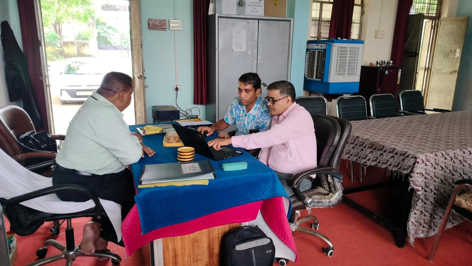 परख:-कक्षा 3 से 8 तक 'मौखिक पठन प्रवाह' ओर एफ एल एन की गतिविधियों की अमरथून में जांच की