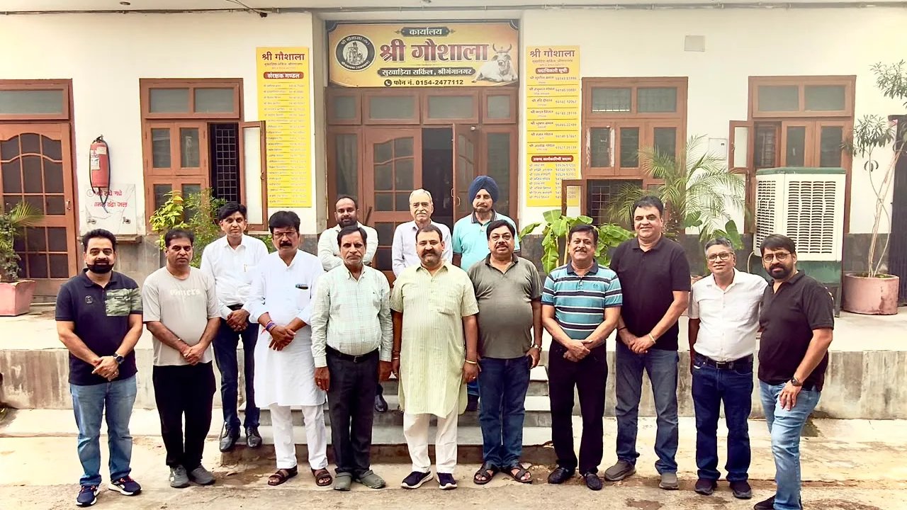 लायंस क्लब श्रीगंगानगर सेंटर ने गोसेवा कर चार्टर दिवस मनाया