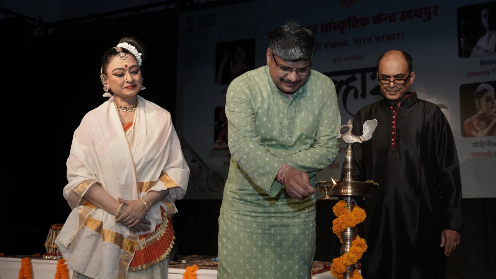 Vinayak Chittar’s Sitar Evoked the Monsoon, Pallavi Krishnan’s Mohiniyattam Brought Indian Mythology Alive