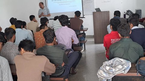 पेसिफिक पॉलिटेक्निक कॉलेज में ‘रैपिड यूआई/यूएक्स प्रोटोटाइपिंग विद गूगल स्टिच’ पर दो दिवसीय कार्यशाला आयोजित