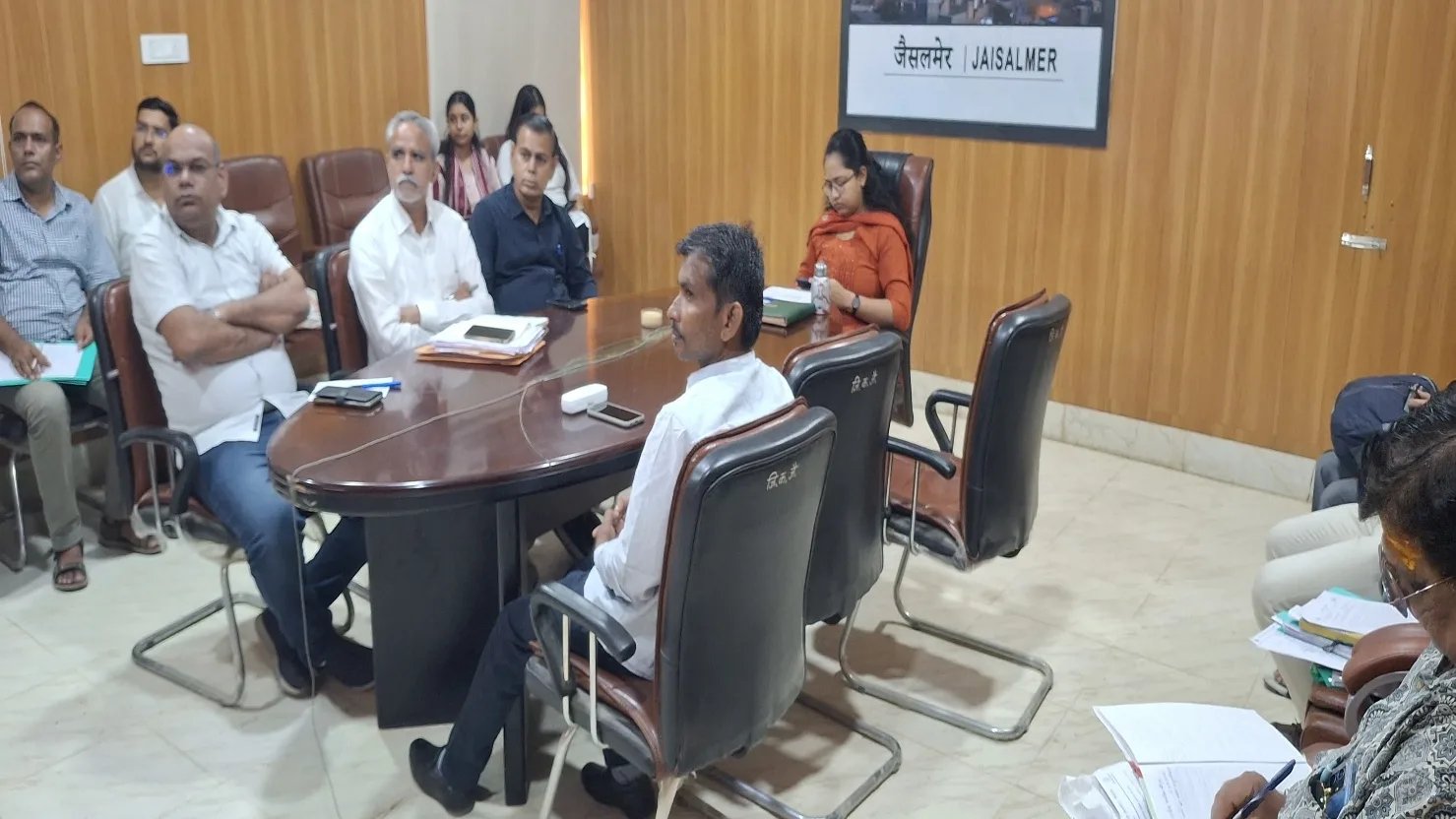 मुख्य कार्यकारी अधिकारी ने आगामी नगरीय निकाय एवं पंचायती राज संस्थाओं के चुनाव में मतदान प्रतिशत बढाने ं के लिए स्वीप गतिविधियो ंकी ली बैठक, दिये निर्देश