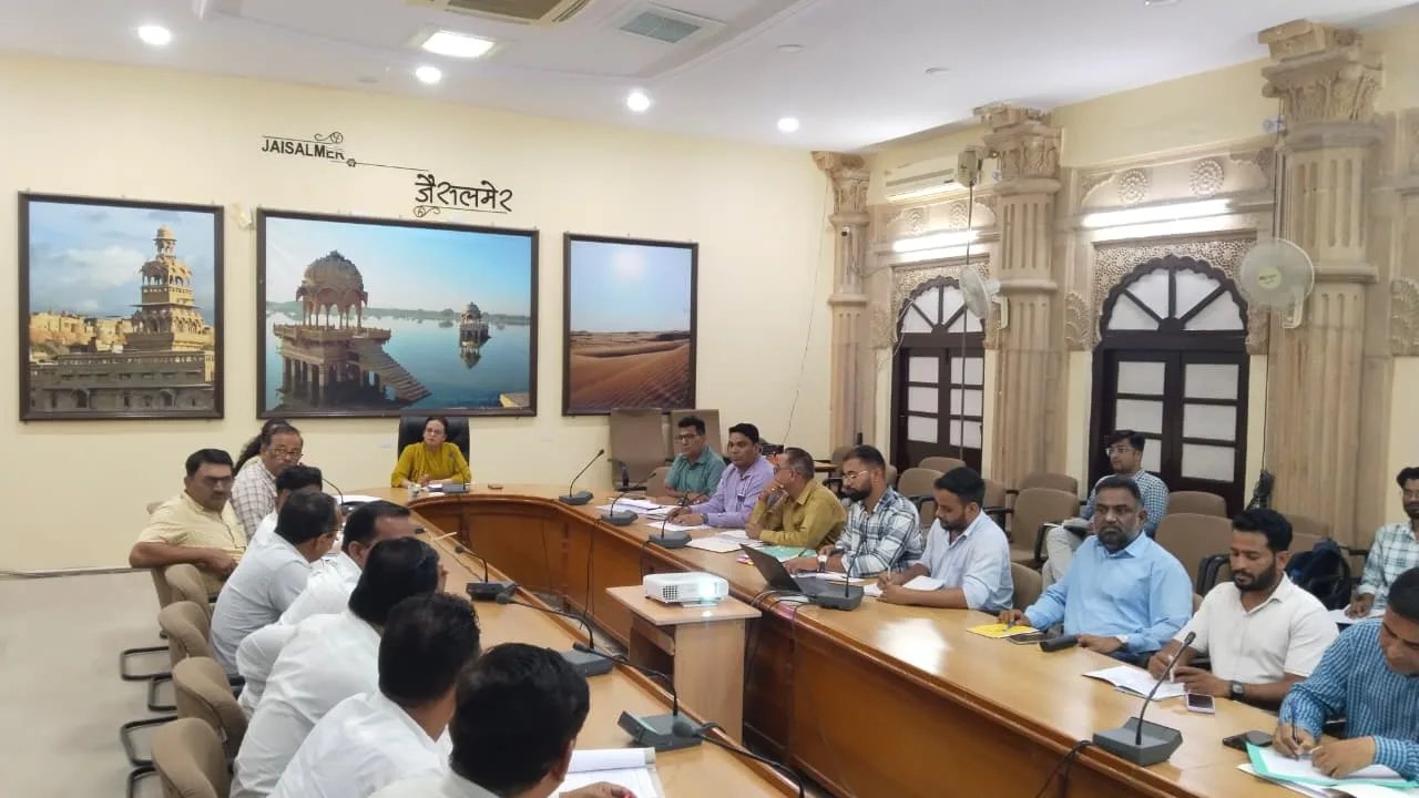 आशान्वित जिला/ब्लाक एवं गुरु गोलवलकर आकांक्षी ब्लाक विकास योजना की प्रगति की समीक्षा