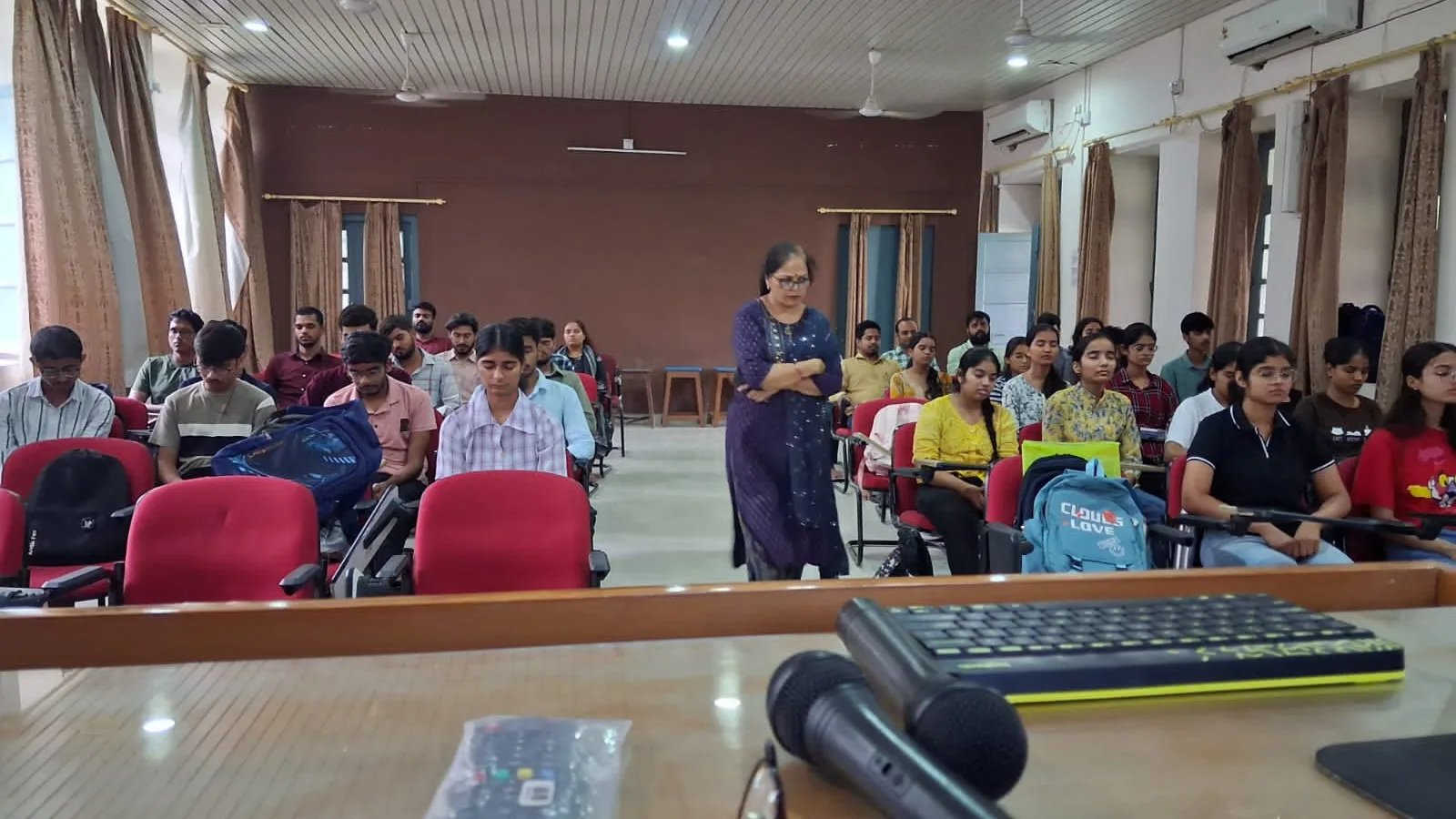 मेंटल वेल बीइंग के लिए सीखा हार्टफुलनेस मेडिटेशन