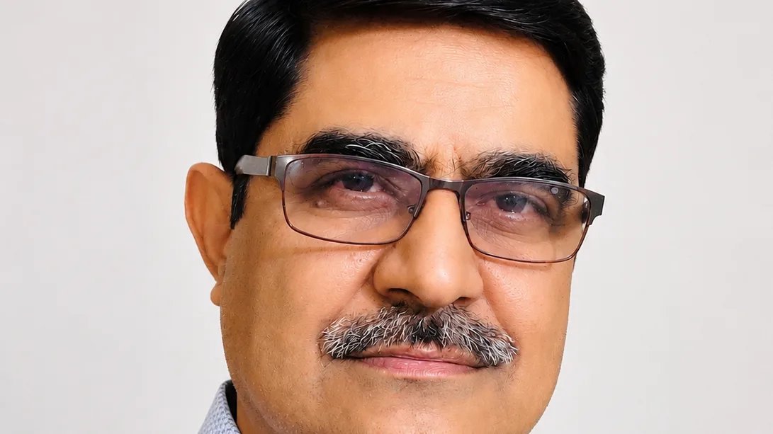 आज़ादी के उन्नासी साल उत्सव से आगे, उत्तरदायित्व की ओर