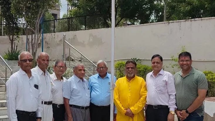 श्री चित्रगुप्त सभा ने मनाया स्वतंत्रता दिवस, पौधारोपण कर लिया पर्यावरण संरक्षण का संकल्प