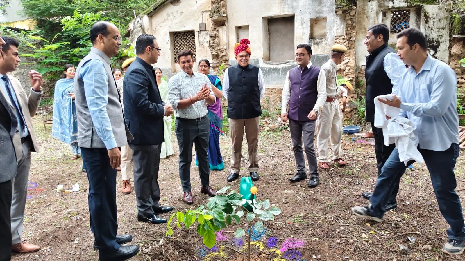 स्वतंत्रता दिवस 2026: जिला एवं सेशन न्यायालय परिसर में झंडारोहण पश्चात वृक्षारोपण कार्यक्रम आयोजित