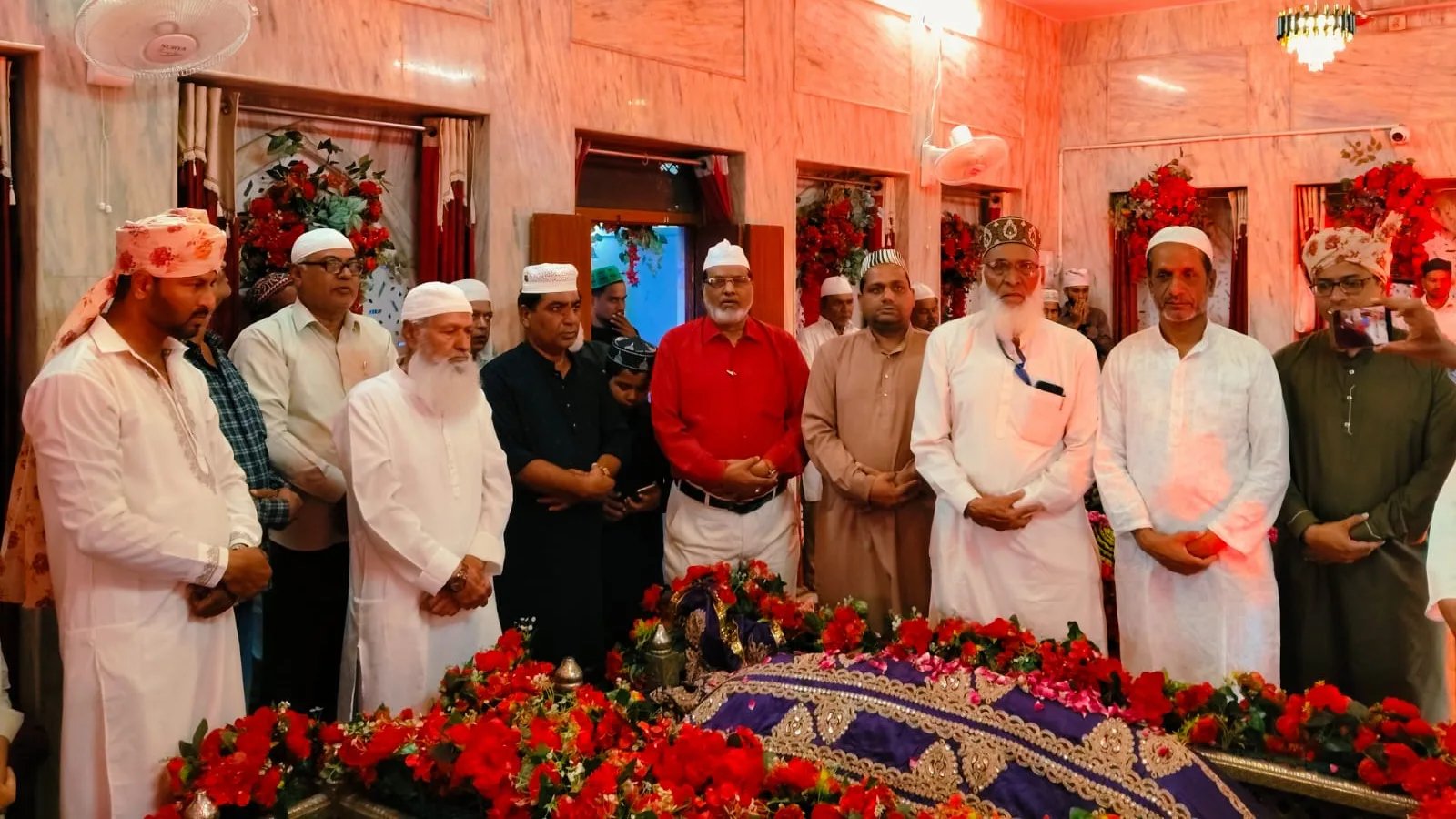 लाज रख ली मेरे लजपाल ने रुसवा ना किया...