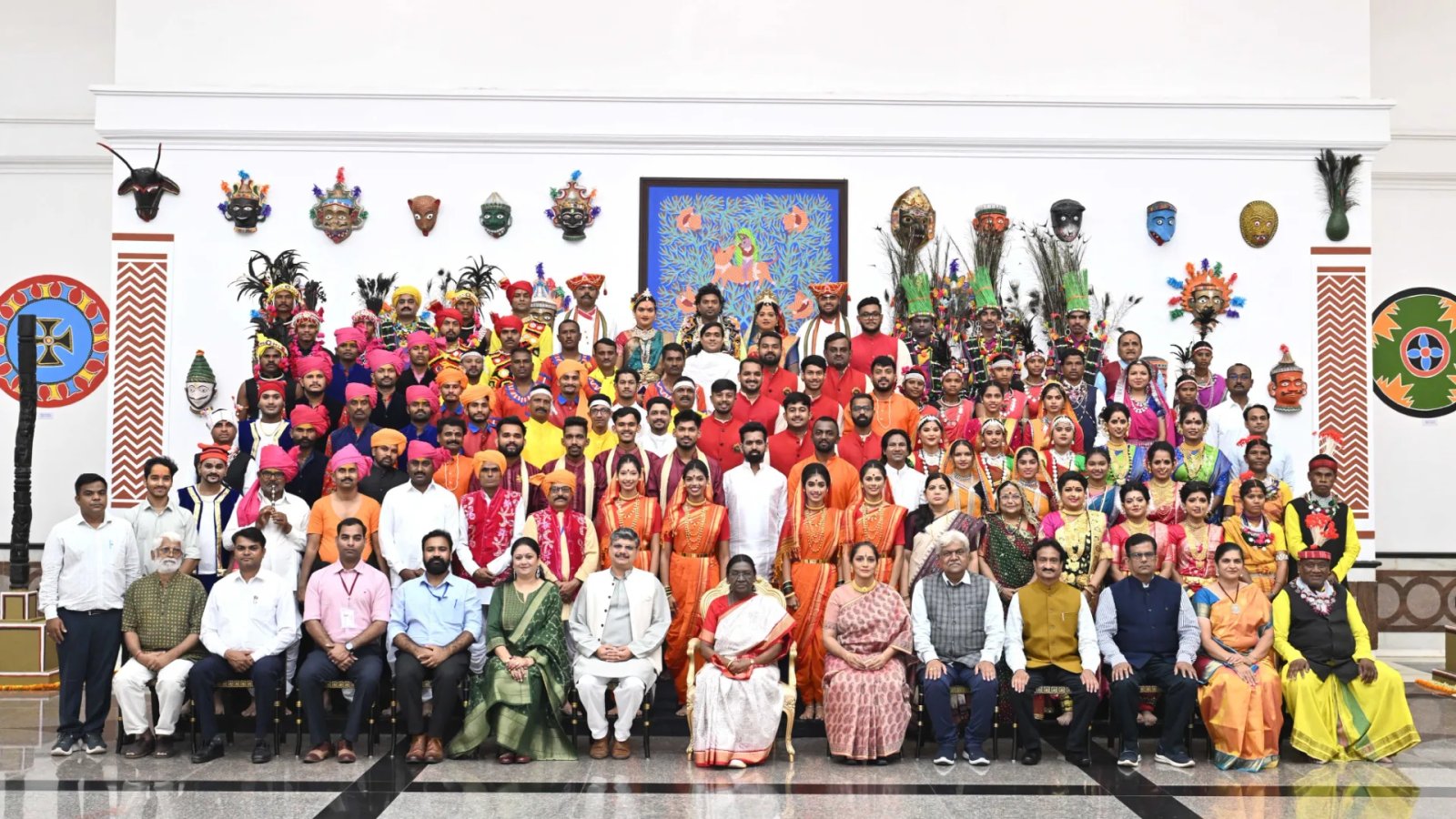 पश्चिम क्षेत्र सांस्कृतिक केंद्र के कलाकारों ने दी राष्ट्रपति भवन में विशेष सांस्कृतिक प्रस्तुति