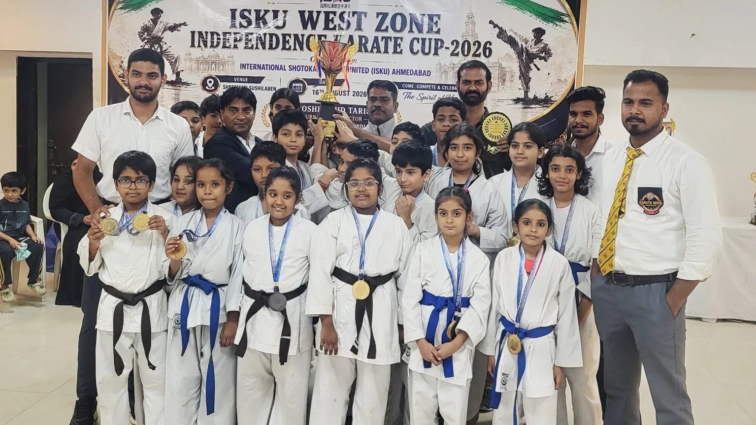 Rajasthan ISKU Team Shines at Ahmedabad Karate Championship, 21 Players Win Medals