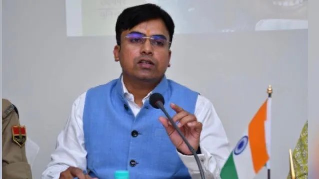 Udaipur Social Worker Dr. Shailendra Pandya to Address IIT Delhi