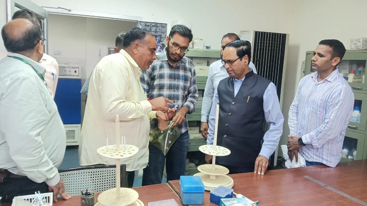 Vice-Chancellor Visits Agriculture College in Sri Ganganagar
