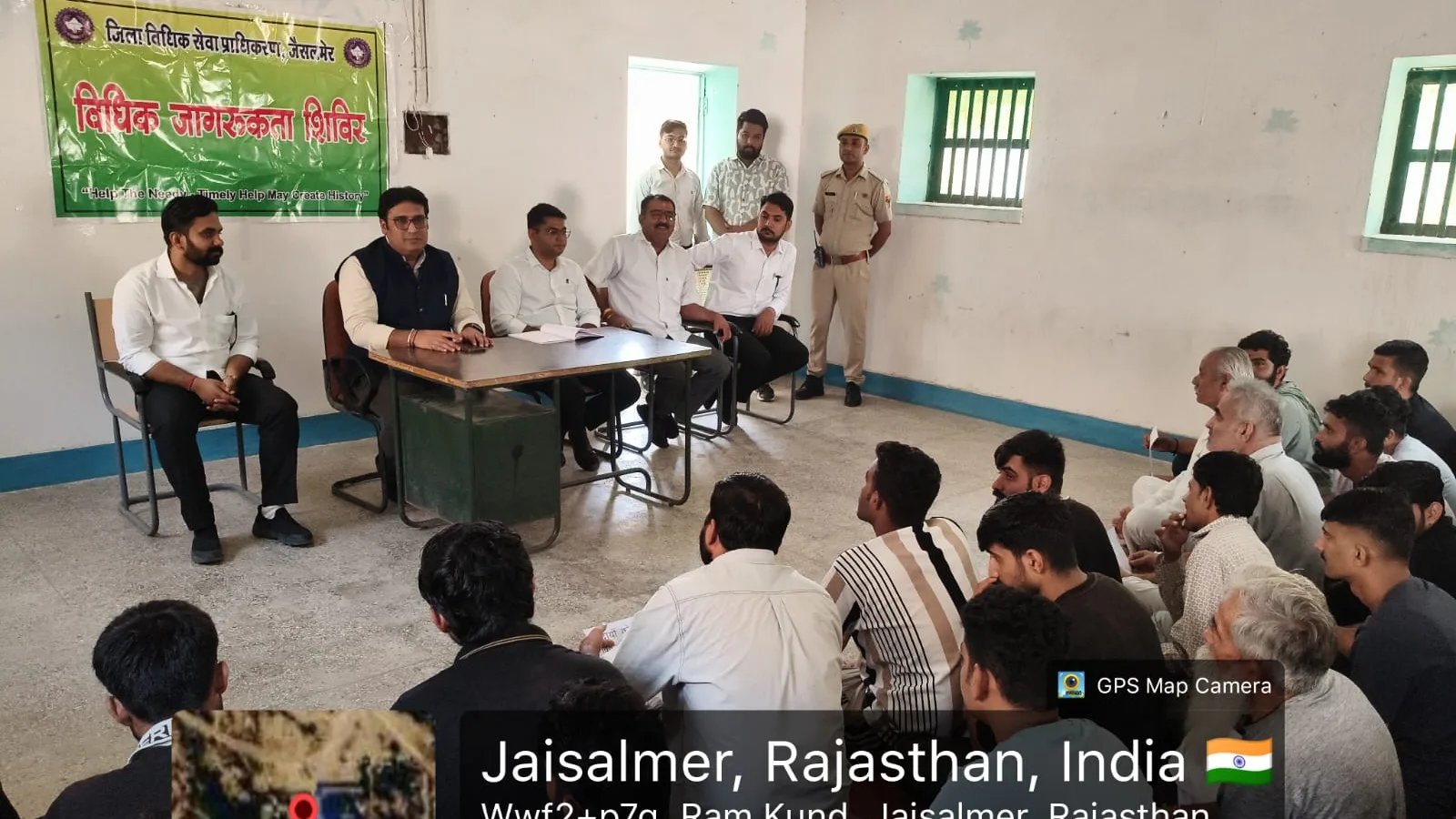 किया जेल का निरीक्षण - बंदियों को दी विधिक सहायता की जानकारी