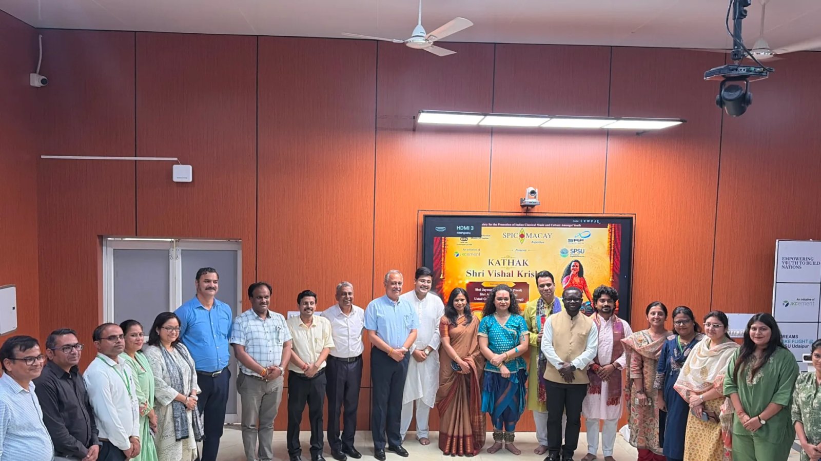 एसपीएसयू में प्रसिद्ध कथक नर्तक विशाल कृष्ण की मनमोहक प्रस्तुति