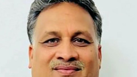 Sanjay Ladha Earns PhD After Two Decades in Journalism