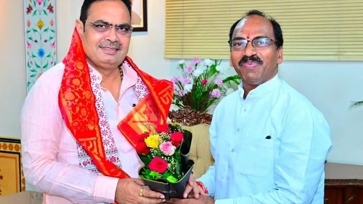 सीएम शर्मा, राठौड़ ने डॉ. रावत का स्वागत किया