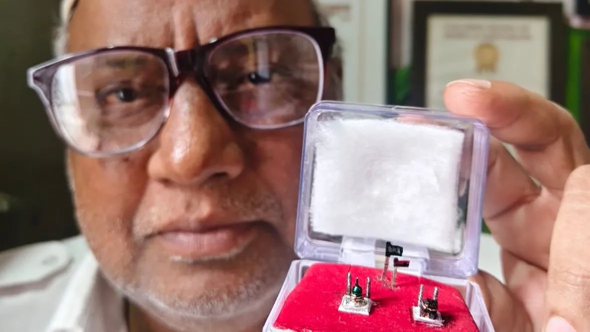 Udaipur Artist Creates Miniature Gold and Silver Models of Mecca and Medina