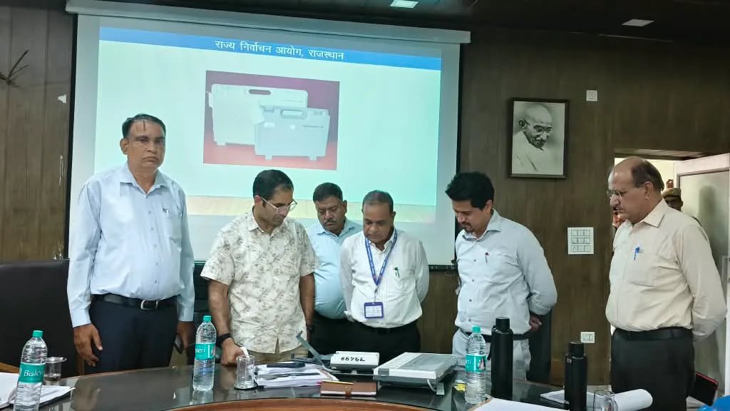 निर्वाचन कार्य को गंभीरता और निष्ठा से पूर्ण करें आरओ व एआरओ