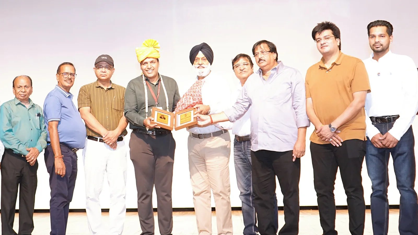 Pyaar Humein Kis Mod Pe Le Aaya Inspires Students and Parents