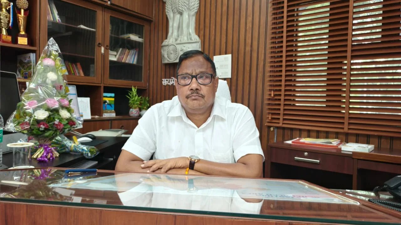 निष्पक्ष और शांतिपूर्ण मतदान संपन्न करवाना पहली प्राथमिकता- संभागीय आयुक्त खजान सिंह
