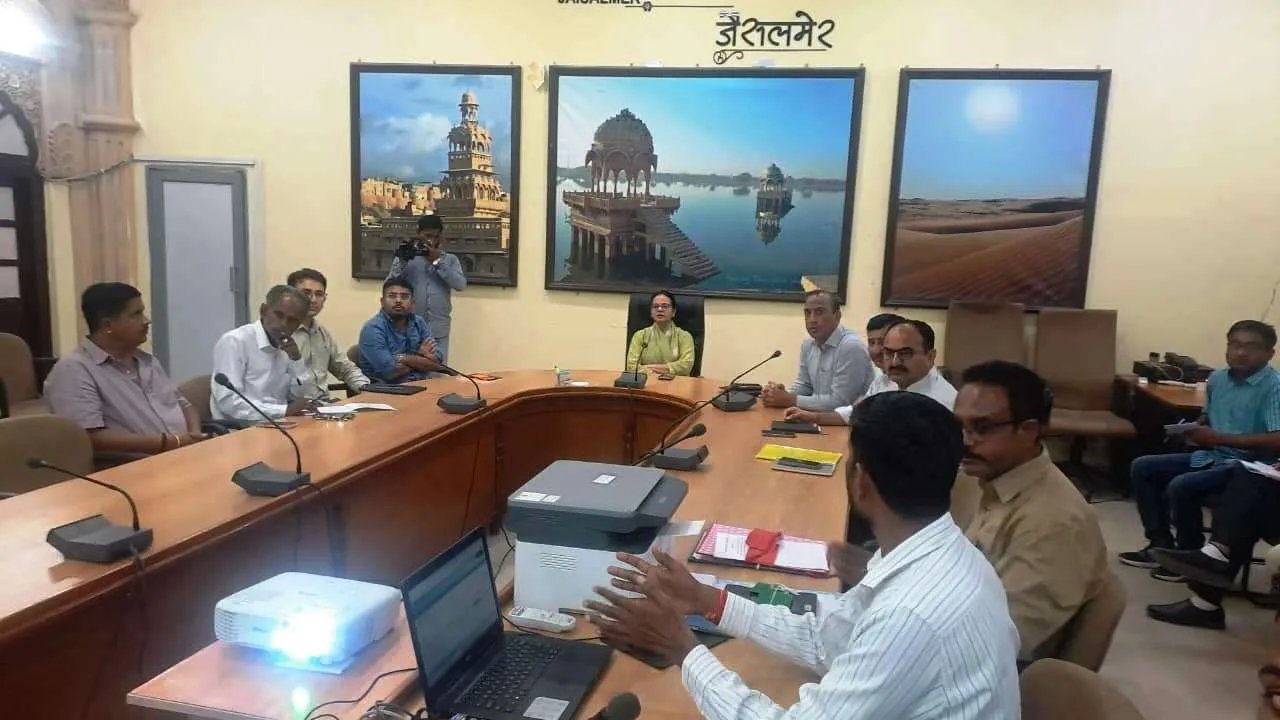 ईवीएम का हुआ प्रथम रेण्डमाईजेशन