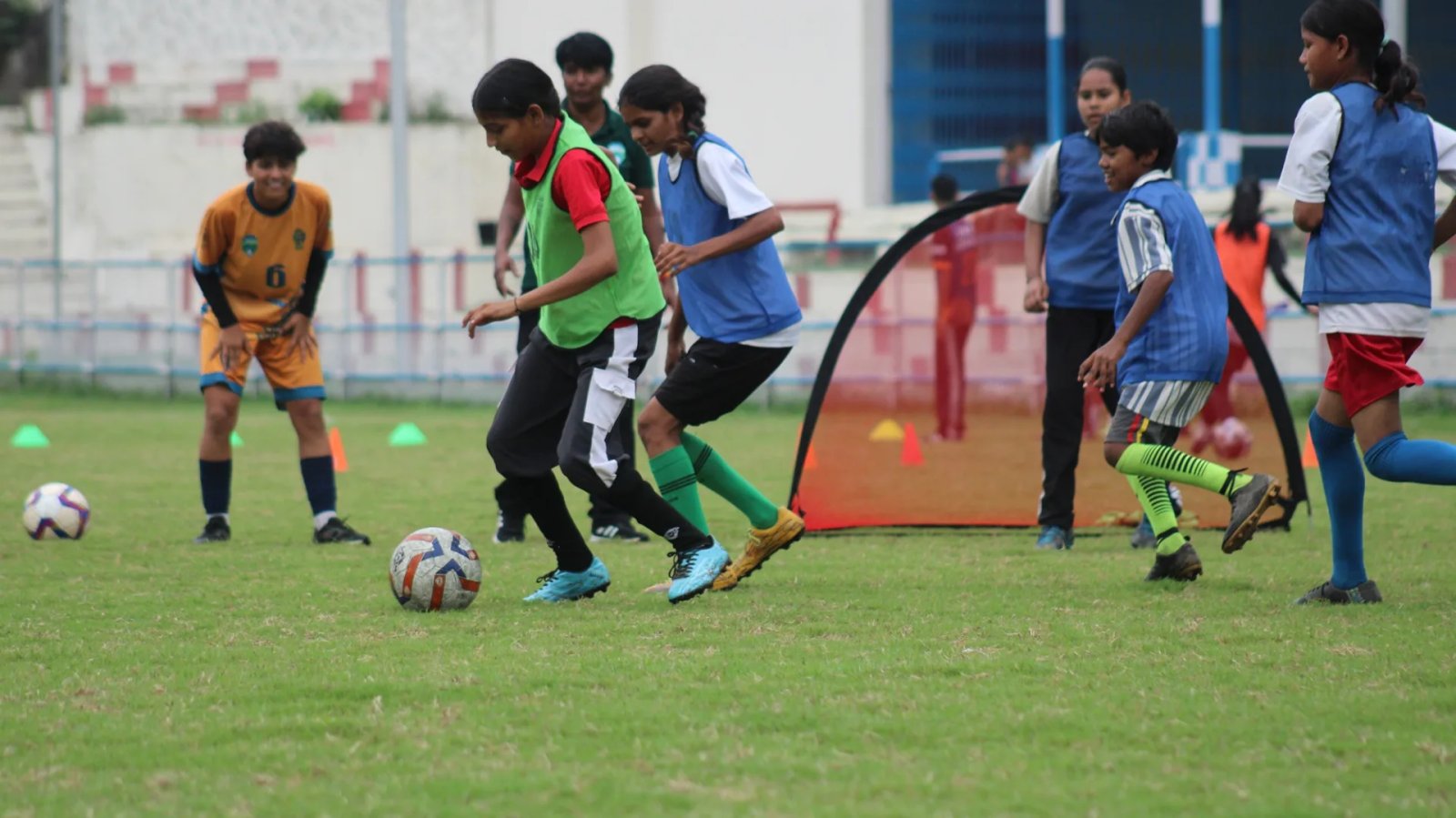 ZINC FOOTBALL ACADEMY BRINGS ACADEMY AND COMMUNITY YOUTH TOGETHER; KICKS OFF COUNTDOWN TO VEDANTA ZINC CITY HALF MARATHON