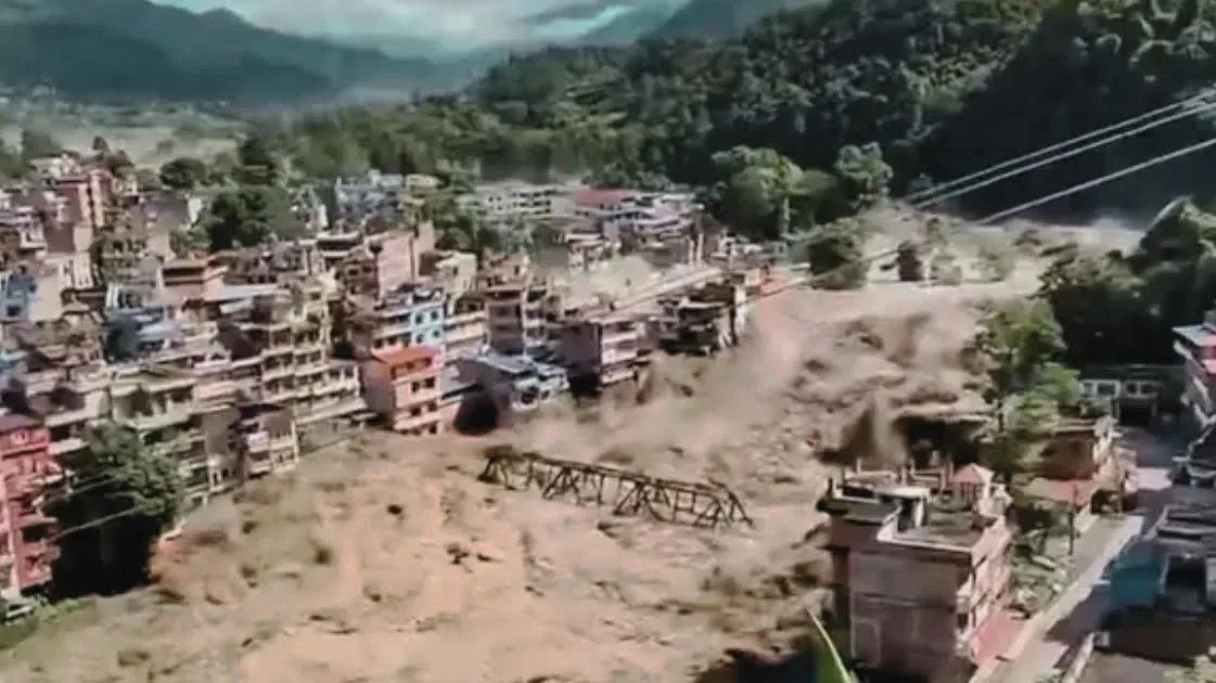 नेपाल की यह त्रासदी केवल एक देश की विपदा नहीं, बल्कि पूरे हिमालयी क्षेत्र के लिए प्रकृति की गंभीर चेतावनी