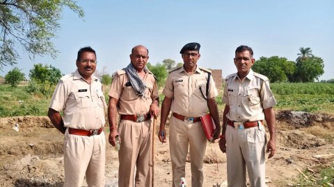 आबकारी आयुक्त के निर्देशन में अवैध मदिरा पर कार्रवाई जारी, वाॅश एवं भट्टियां नष्ट