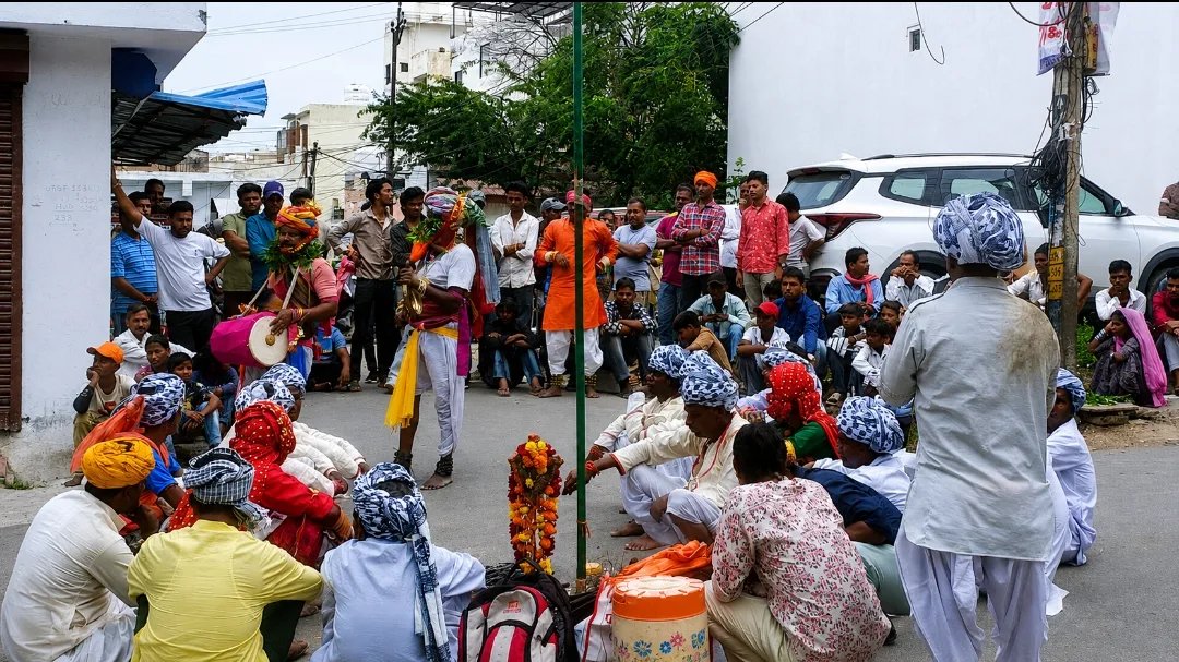 भगवा धारण के साथ शुरू हुई गवरी, 40 दिनों तक गांव-गांव गूंजेगी मेवाड़ की लोकसंस्कृति