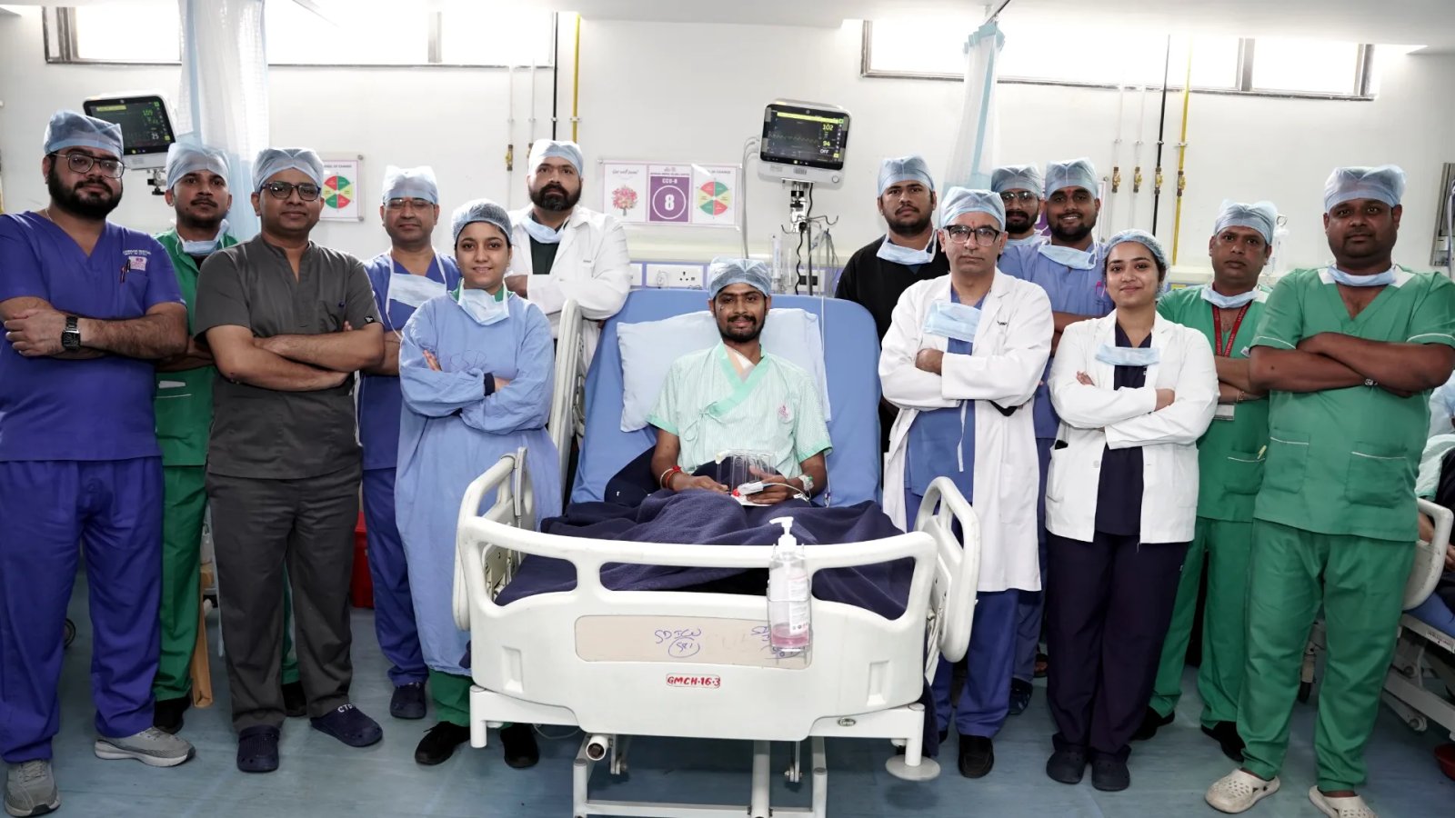 18 इंच लंबी लोहे की रॉड युवक के सीने में धंसी, गीतांजलि हॉस्पिटल के सर्जनों ने बचाई जान