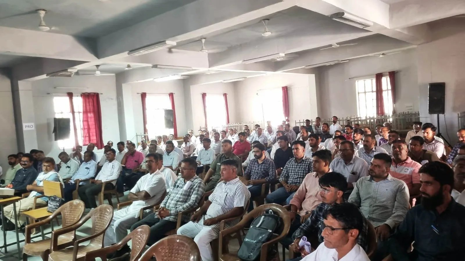 पीठासीन एवं मतदान अधिकारी प्रथम गंभीरता से प्राप्त करें प्रशिक्षण - जिला निर्वाचन अधिकारी