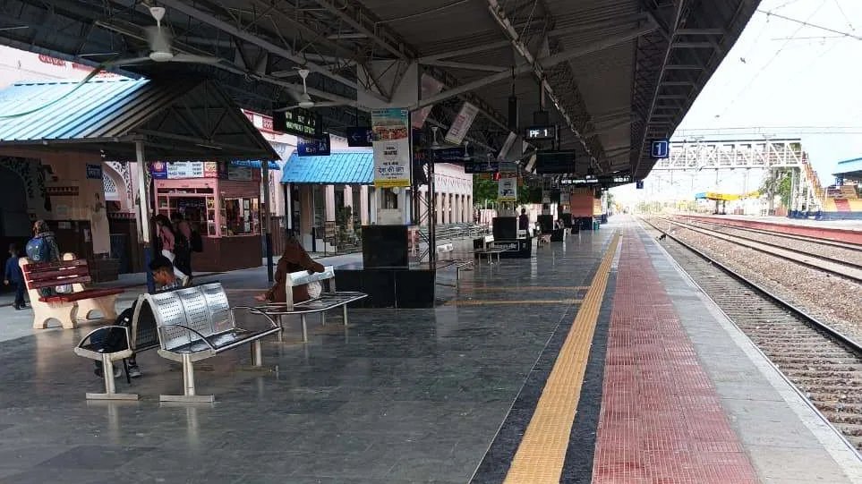 यात्रियों की सुविधा और बेहतर यात्री सेवाओं की दिशा में रेलवे का महत्वपूर्ण कदम