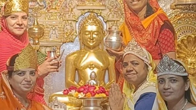 चंदन षष्ठी पर ध्यानोदय तीर्थ में गूंजा जिनभक्ति का स्वर, महिलाओं ने किया विशेष चंदन अभिषेक