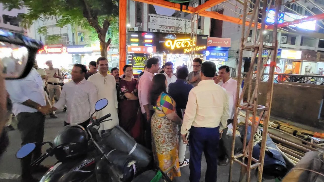 मुख्यमंत्री शनिवार को करेंगे रोड शो बैंक तिराहे पर होगी आम सभा
