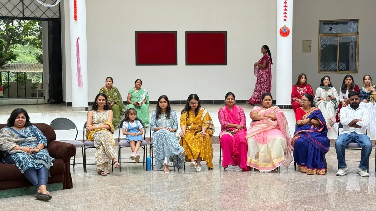 वृंदावन-सा रंगा परिसर, दही हांडी के संग गूंजा गुरु वंदन