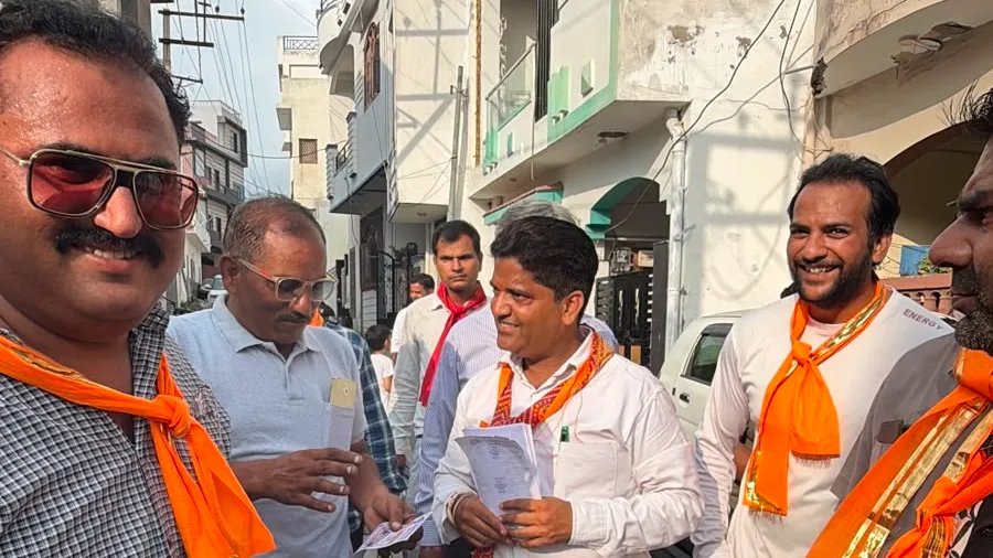 ढोल-नगाड़ों के साथ वार्ड 12 में निकले निर्दलीय प्रत्याशी यतेन्द्र दाधीच