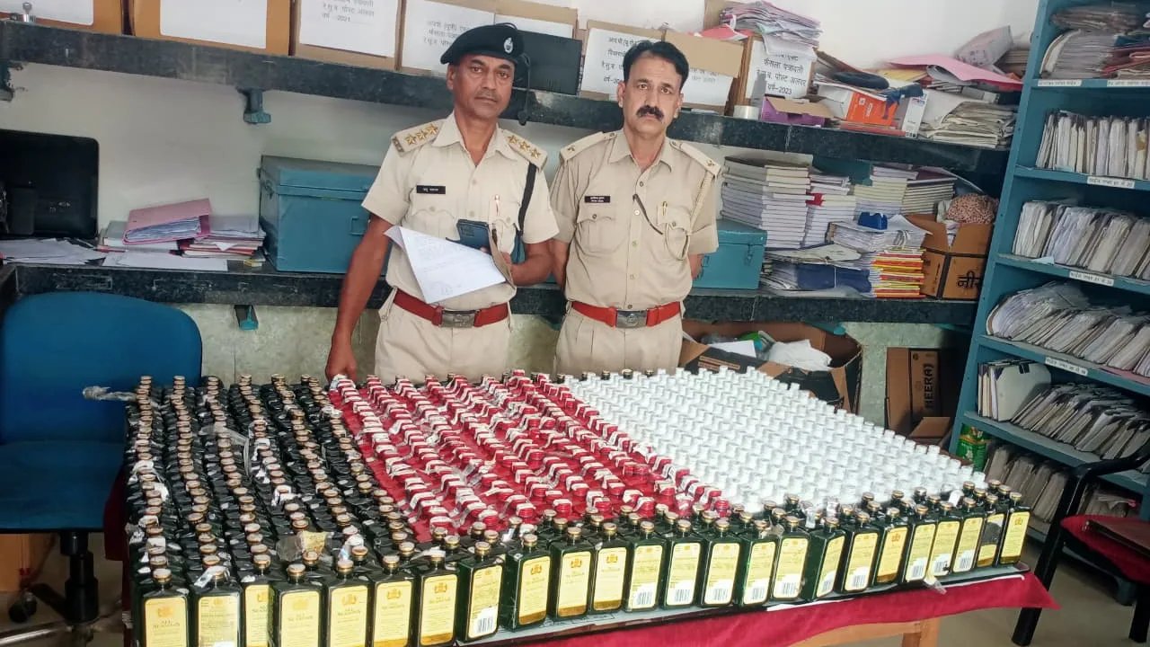 आबकारी आयुक्त के निर्देशन में प्रदेश में अवैध मदिरा पर कार्रवाई, वाॅश एवं भट्टियां नष्ट