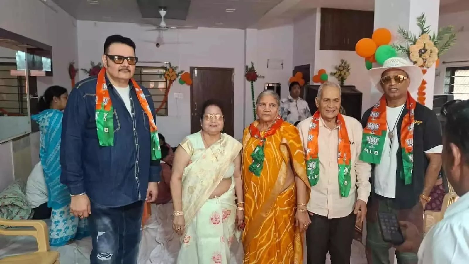 भाजपा प्रत्याशी के समर्थन में उतरे टीवी कलाकार, वार्ड 17 में दिखा अनोखा प्रचार